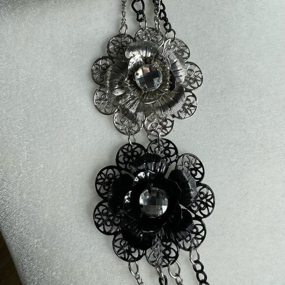 Silver Tone Black Metal Rose Layered Art Deco Goth Statement Necklace - Picture 5 of 5